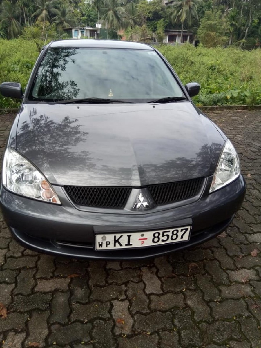 Mitsubishi lancer cs1, Colombo